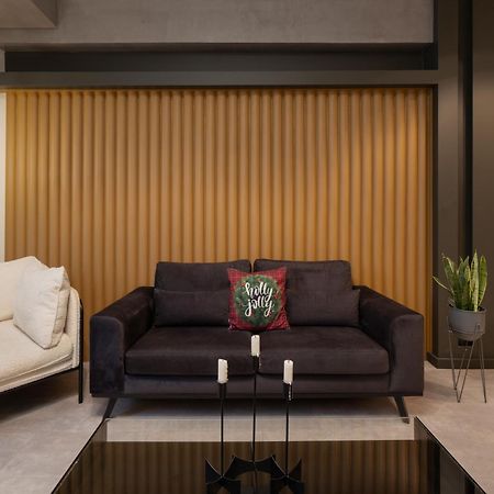 A Place 4U No6 - City Escape With Balcony Lounge & Open Living Space Ateny Zewnętrze zdjęcie
