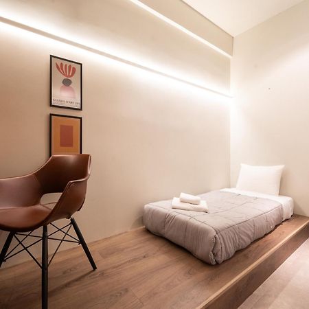 A Place 4U No6 - City Escape With Balcony Lounge & Open Living Space Ateny Zewnętrze zdjęcie