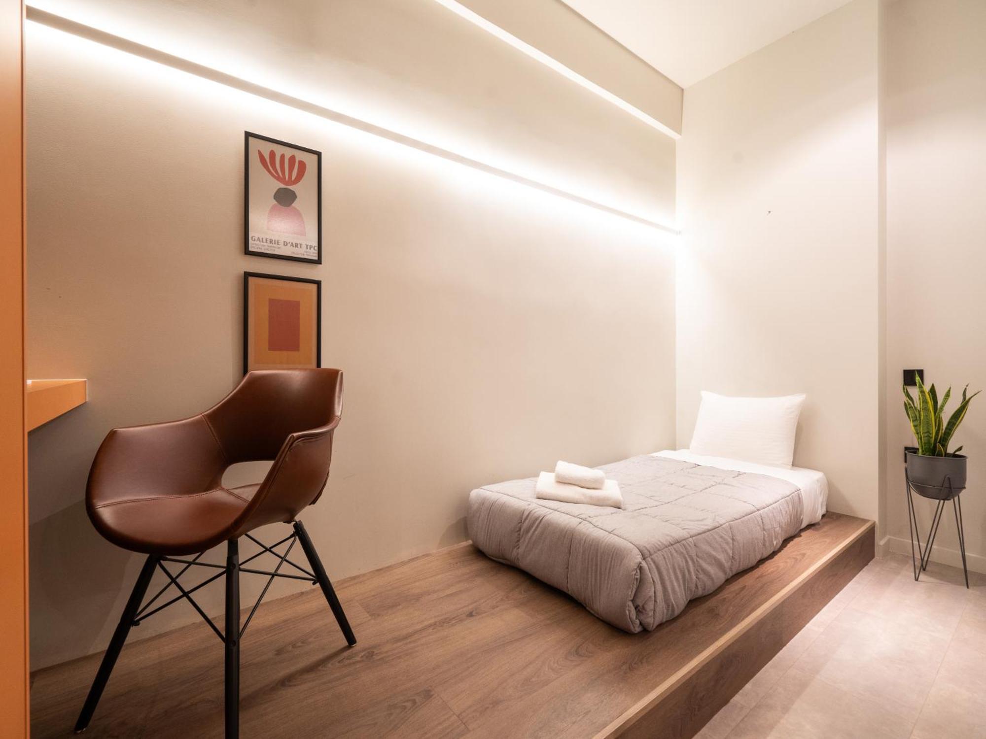 A Place 4U No6 - City Escape With Balcony Lounge & Open Living Space Ateny Zewnętrze zdjęcie