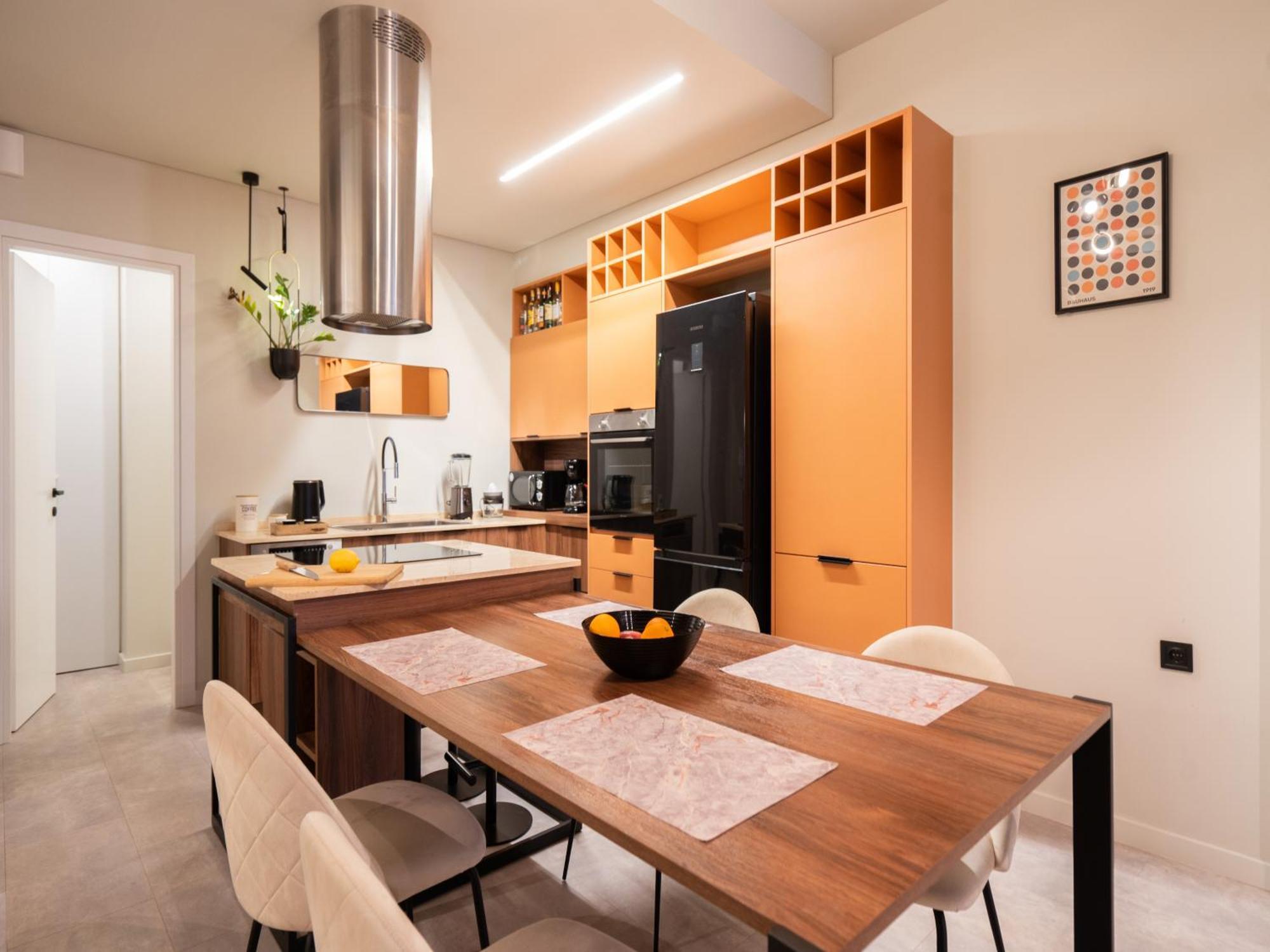 A Place 4U No6 - City Escape With Balcony Lounge & Open Living Space Ateny Zewnętrze zdjęcie