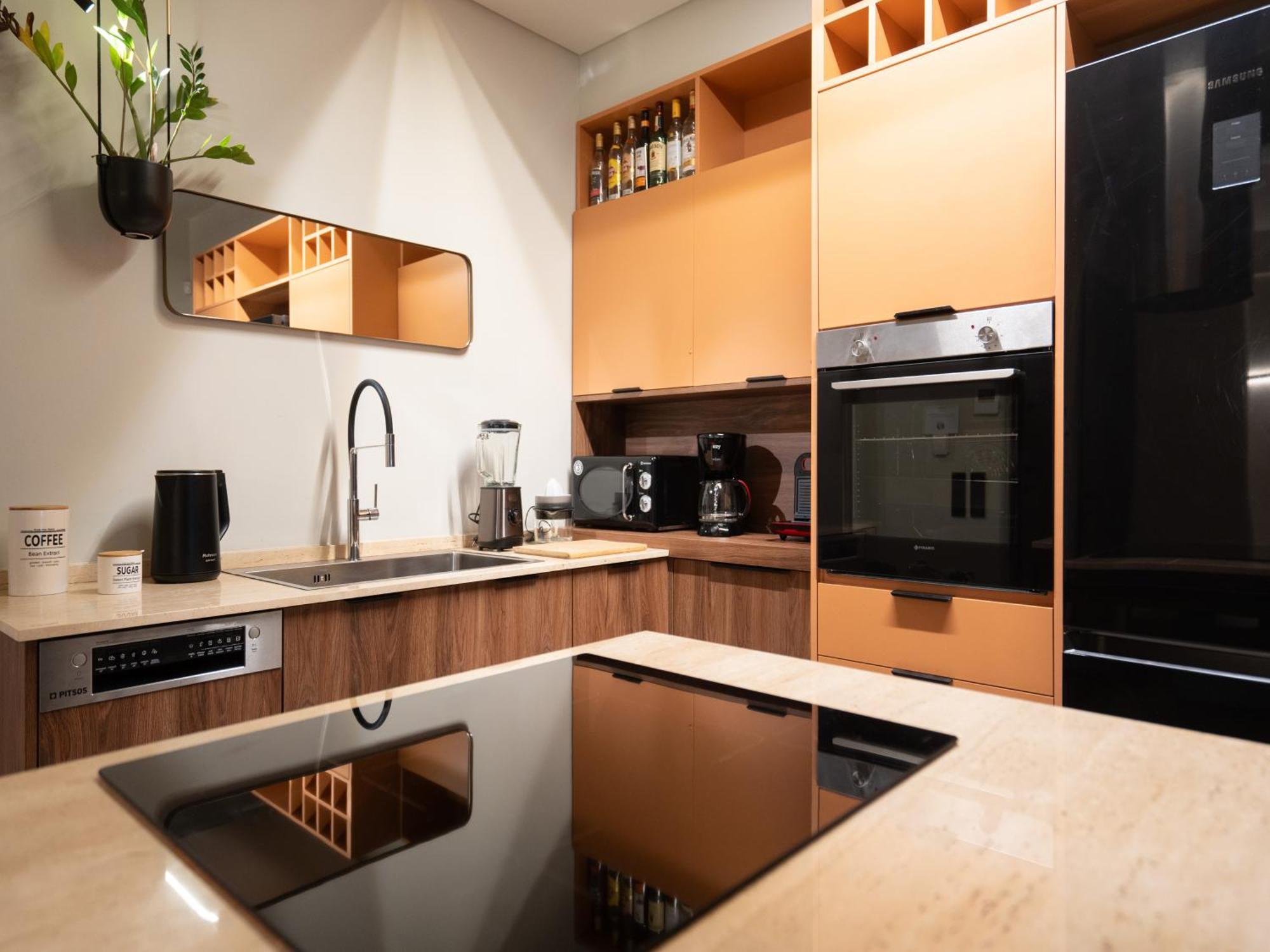 A Place 4U No6 - City Escape With Balcony Lounge & Open Living Space Ateny Zewnętrze zdjęcie